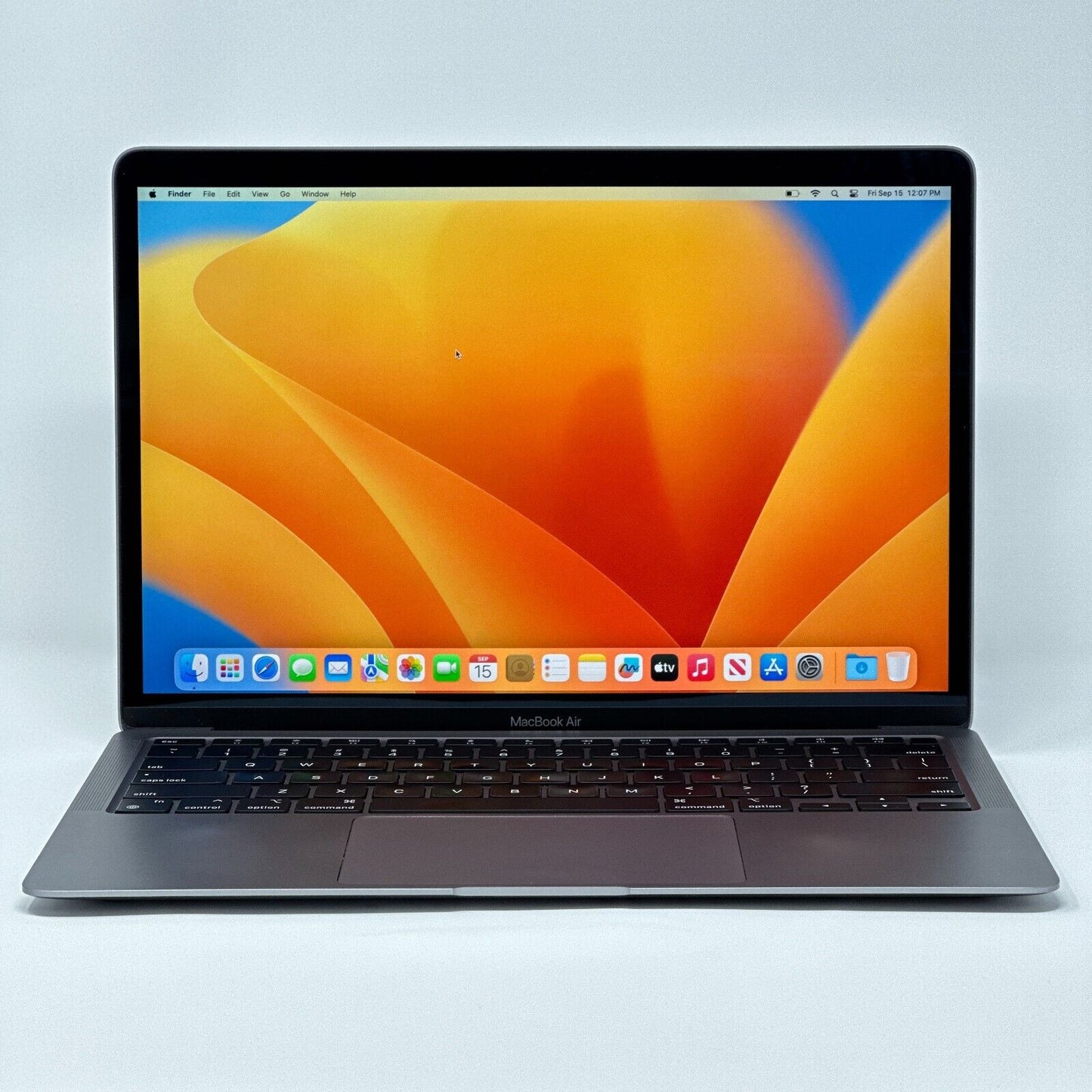 13.3" MacBook Pro 2020 M1 - Silver: 8GB RAM, 256GB MacOS Sonoma w/Touch Bar